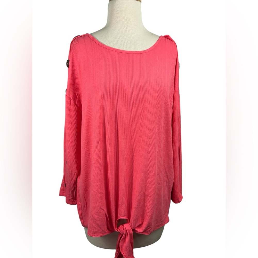 NWT Long Sleeve Blouse Size M Buttons Accent